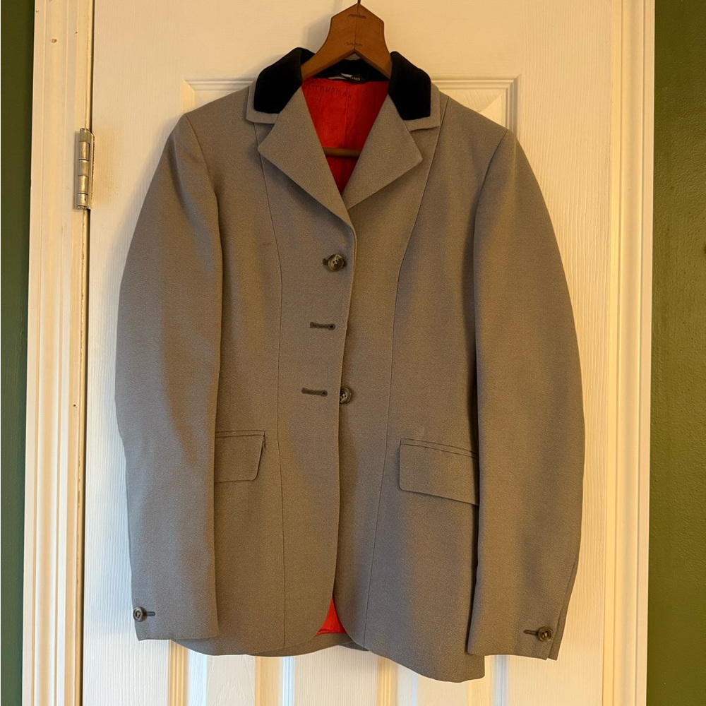 Vintage Pytchley English riding jackets. 125.00 each size